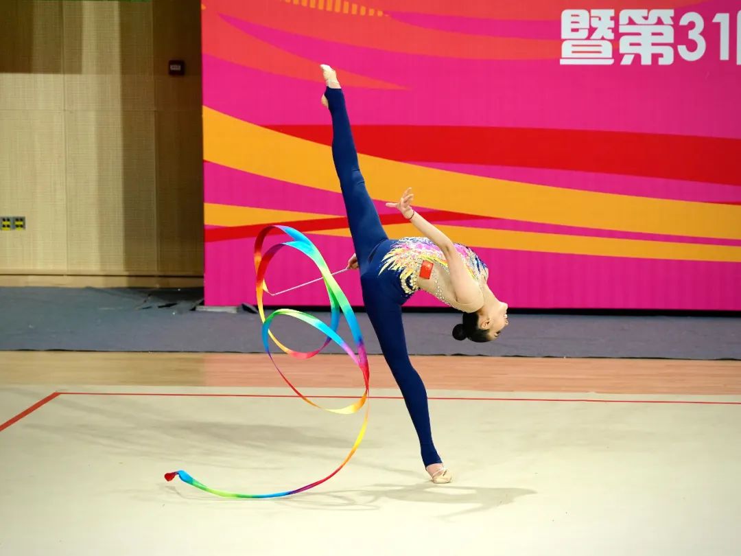 米兰体育APP在线-现代舞与体操结合表演，艺术运动新体验