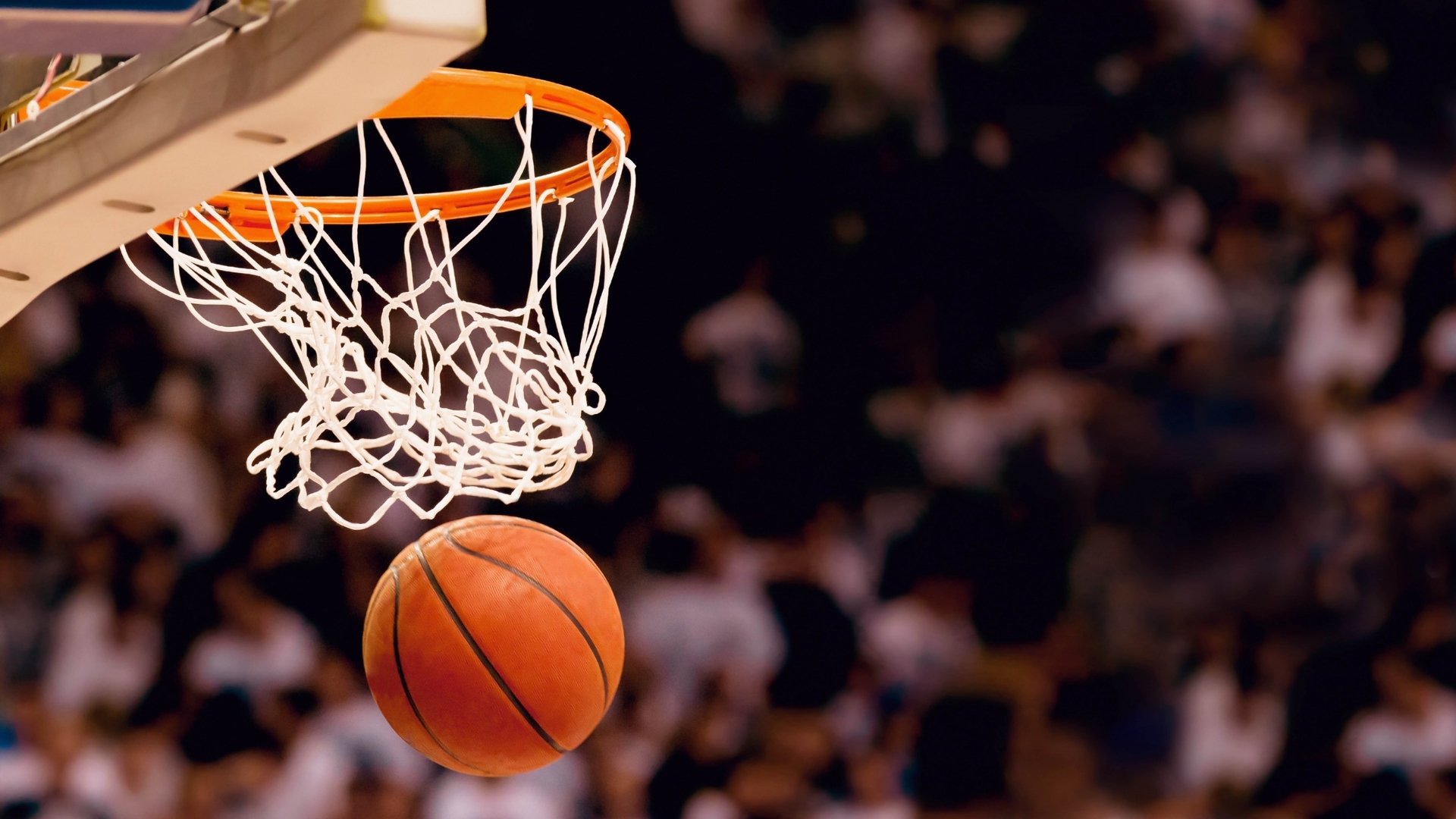 NBA季后赛精彩瞬间回顾，nba季后赛精彩瞬间回顾视频