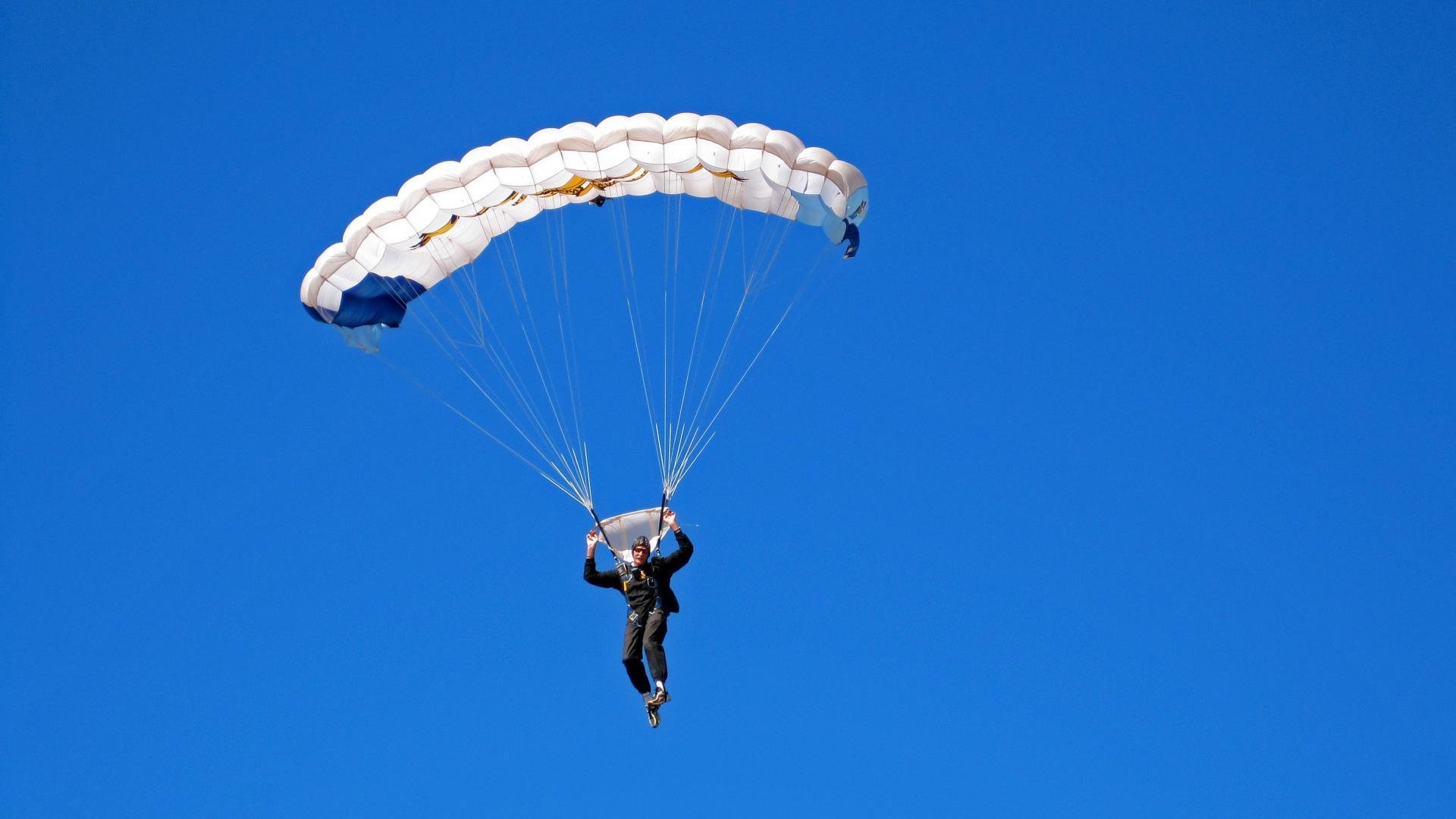教练组面临调整压力巨大,教练的压力很大吗